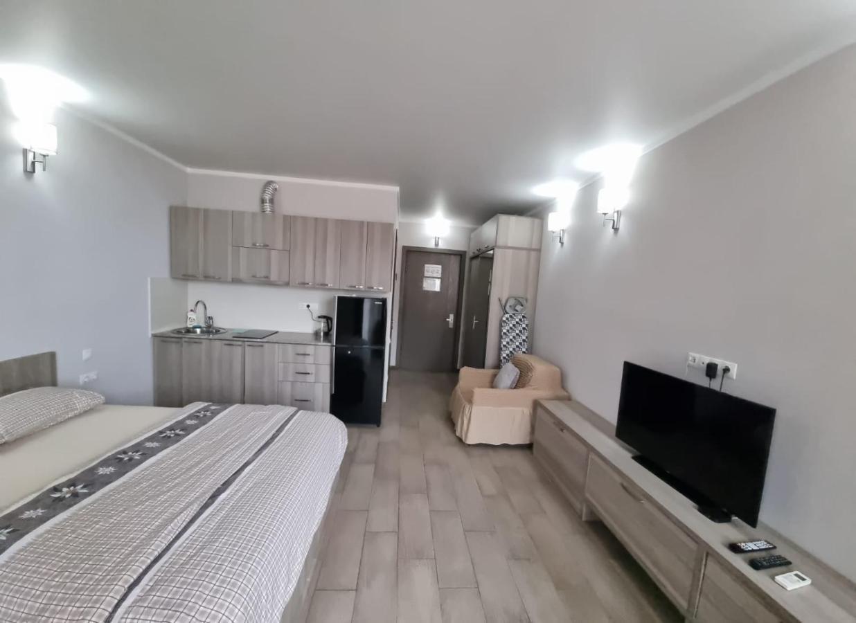 Orbi Plaza David Apt. Appartement Batoemi Buitenkant foto