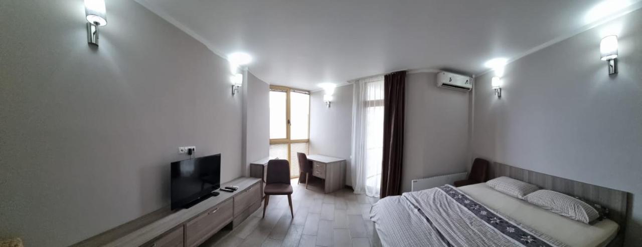 Orbi Plaza David Apt. Appartement Batoemi Buitenkant foto
