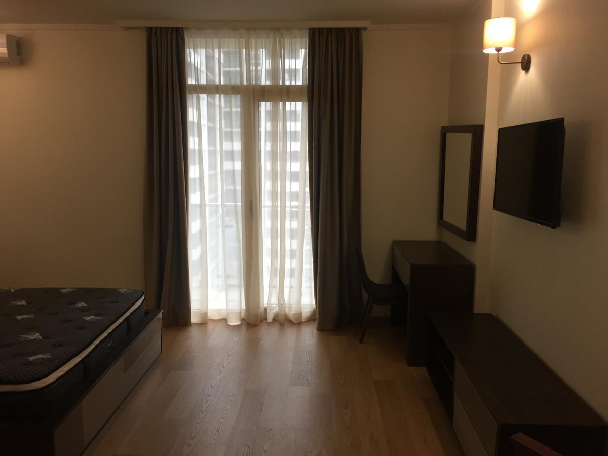 Orbi Plaza David Apt. Appartement Batoemi Buitenkant foto